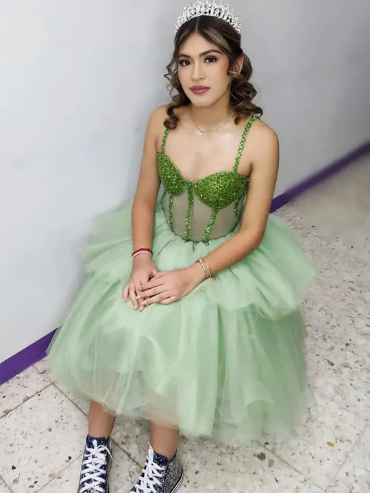 Maquillaje y peinado profesional para quinceañera en Guadalajara